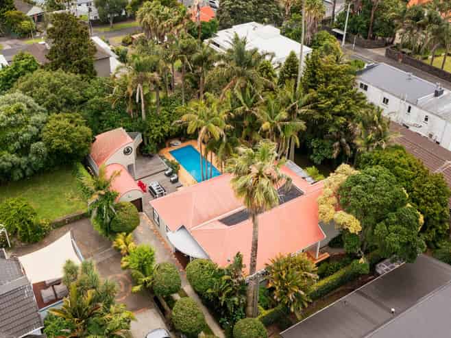 1A Summit Drive, Mount Albert