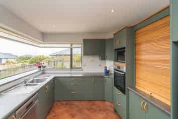 16 Alpine Close, Marchwiel