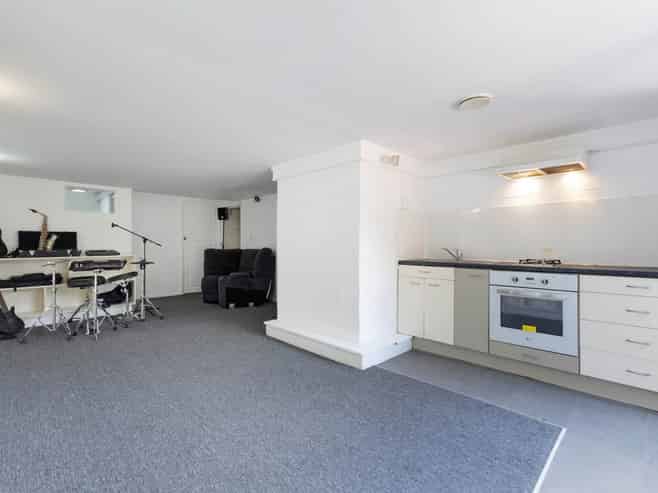 55 Victoria Road, Papatoetoe