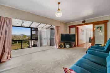 38 Sunset Road, Unsworth Heights