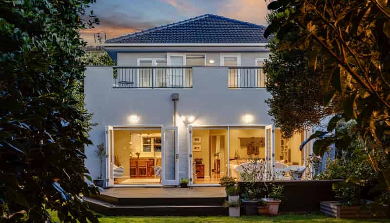 20 Tuatoru Street, Eastbourne