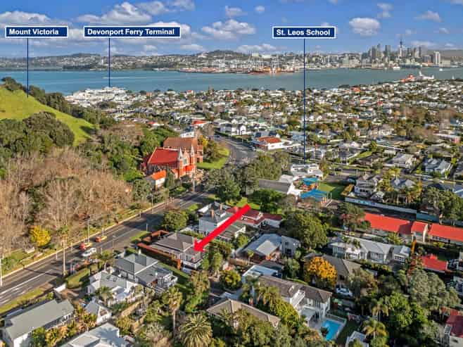 11 Albert Road, Devonport