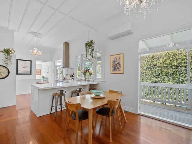 11 Albert Road, Devonport