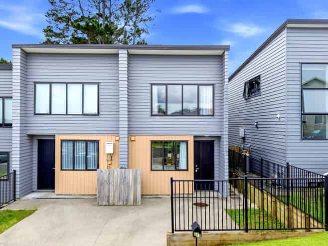 5/3 Kaimai Avenue, Massey