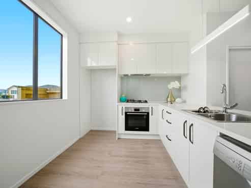 5/3 Kaimai Avenue, Massey