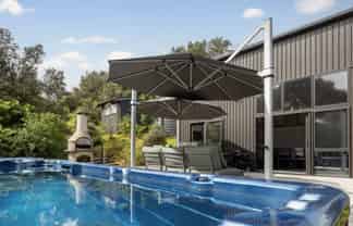 21 Beach Valley Road, Piha