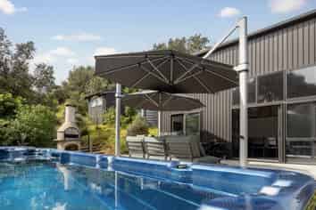 21 Beach Valley Road, Piha