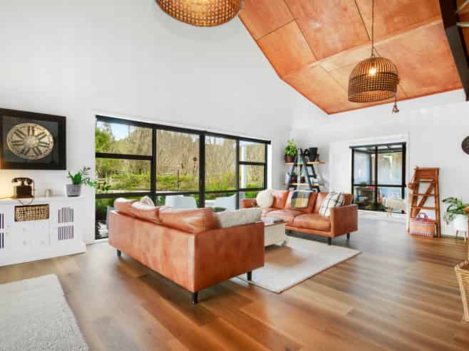 111A Johnsons Road, Whitemans Valley