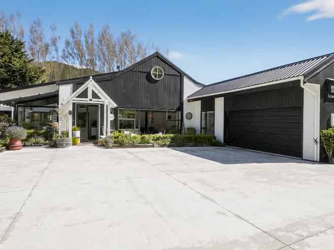 111A Johnsons Road, Whitemans Valley