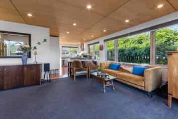 108 Hawthorne Street, Strowan