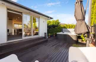 108 Hawthorne Street, Strowan