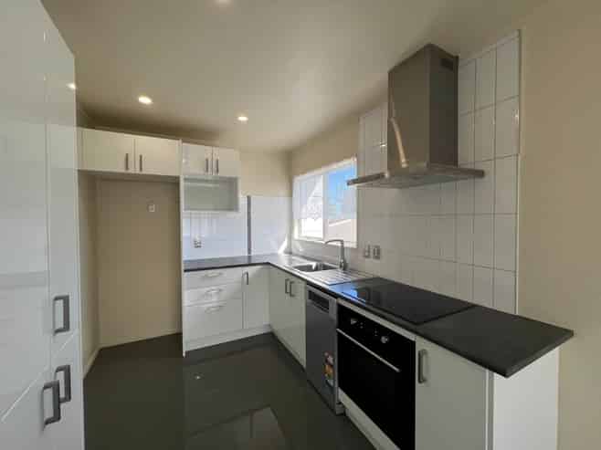 1/12 Benchmark Drive, Massey