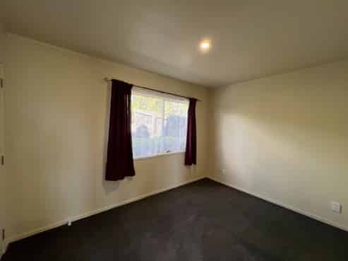 1/12 Benchmark Drive, Massey