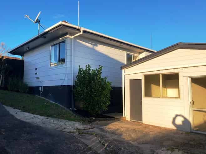 1/12 Benchmark Drive, Massey