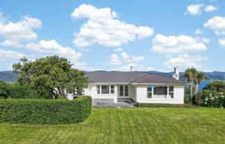 11 Singers Road, Korokoro