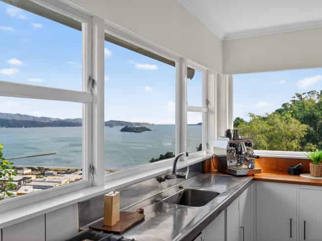 11 Singers Road, Korokoro