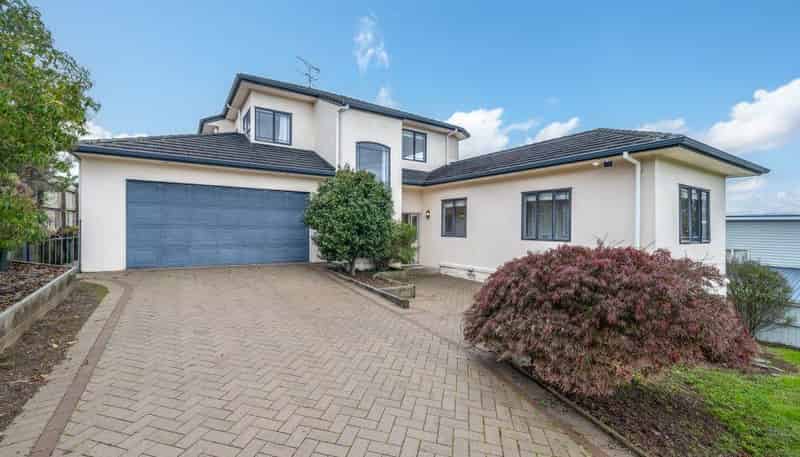 10 Beach Road, Mellons Bay