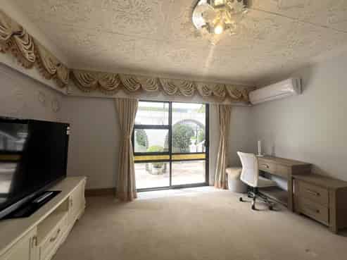 205A Te Atatu Road, Te Atatu South