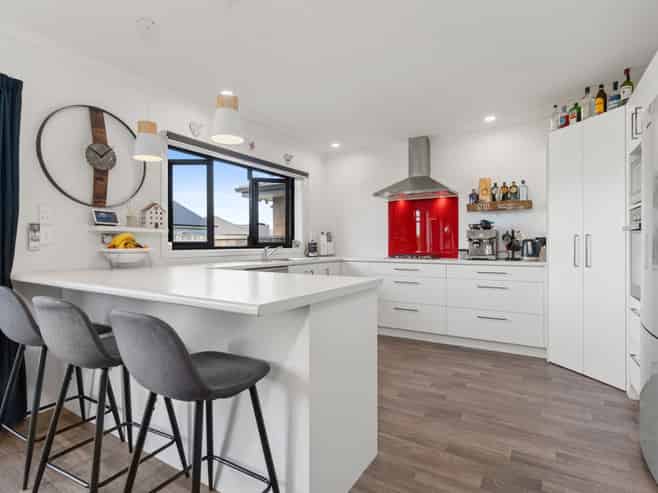 12 Molesworth Street, Carterton