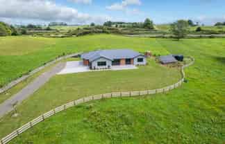 60 Pine Road, Lichfield