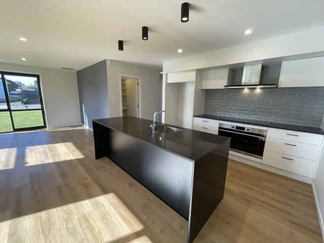 169 Whirinaki Road, Bay View