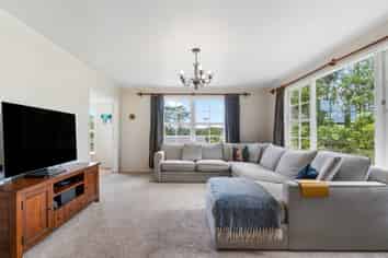 12 Puketitiro Street, Glen Eden