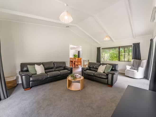 490F Main Road North, Timberlea