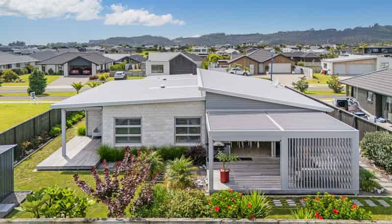 8 Onerere Drive, Whitianga