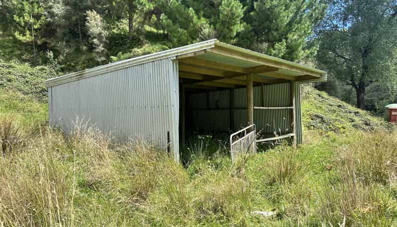 328B Kaka Road, Okoki