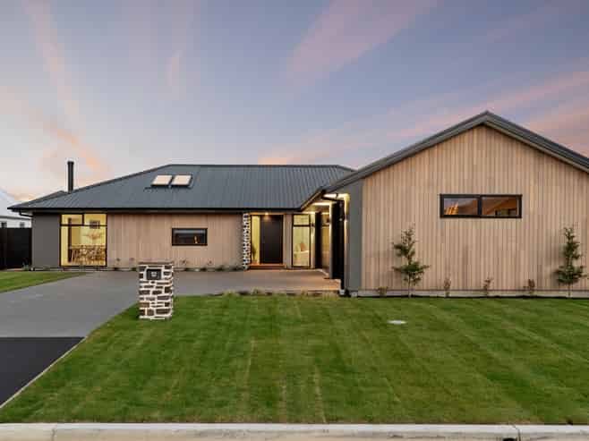 12 Frank Chittock Street, Lincoln