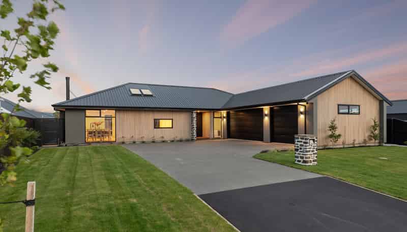 12 Frank Chittock Street, Lincoln