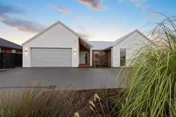 21 McCaw Road, Lincoln