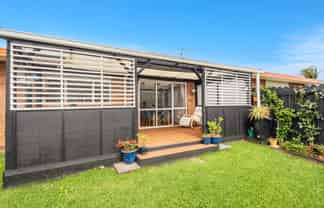 16 Elm Place, TIKIPUNGA