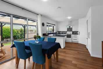 16 Elm Place, TIKIPUNGA