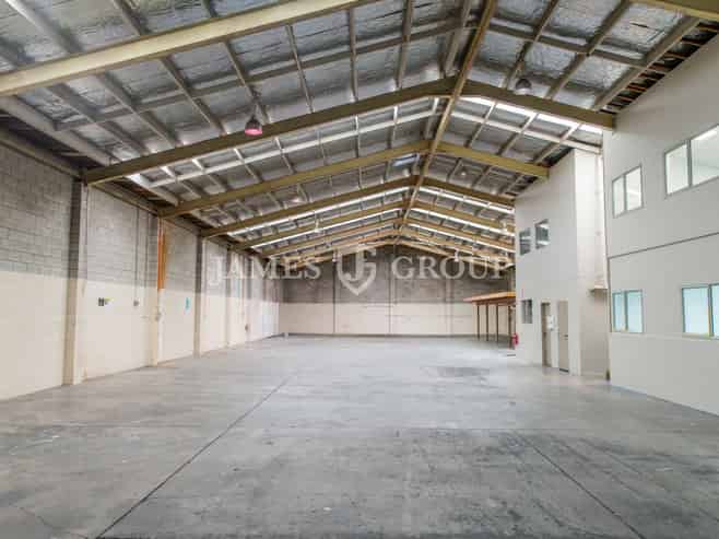 Versatile 940m² Penrose Industrial