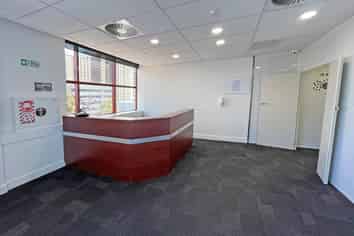 TOP FLOOR OFFICE WITH PARK VIEWS
