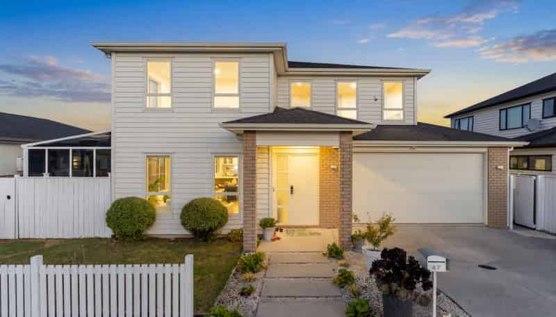 47 Johns Creek Crescent, Silverdale