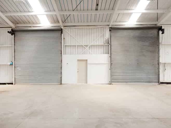 Ideal warehouse/office with substantial yard