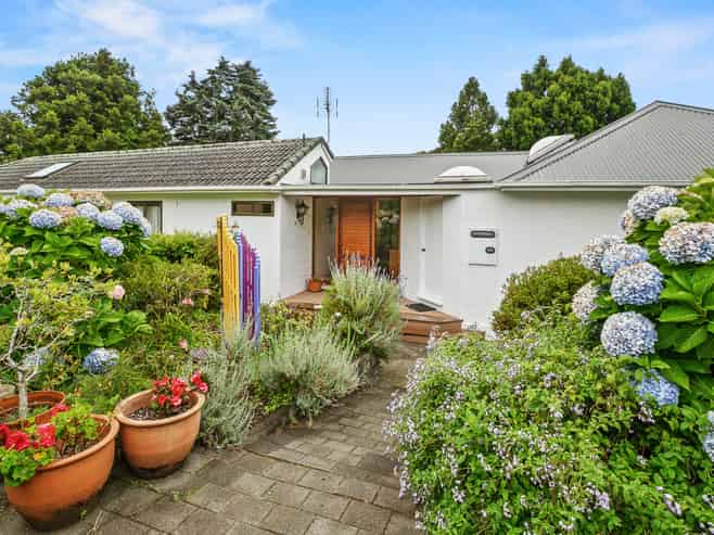 184c Seaview Road, Westown