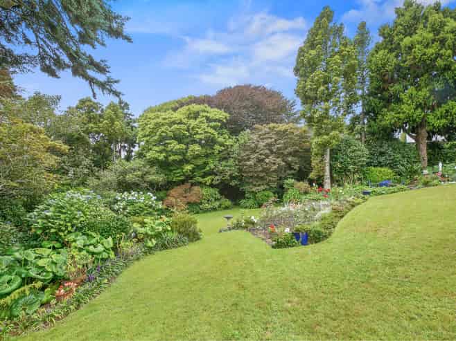 184c Seaview Road, Westown