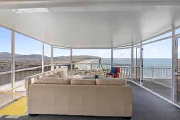 113 Cliffs Road, Saint Clair