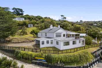 113 Cliffs Road, Saint Clair