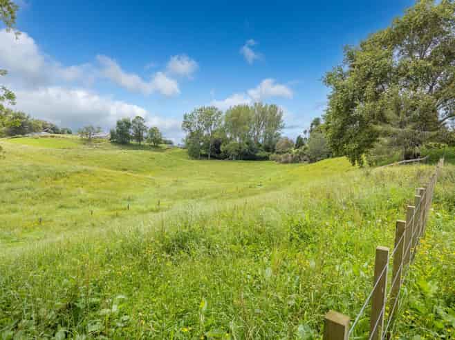 2 Pine Road, Lichfield