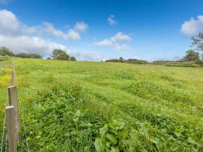 2 Pine Road, Lichfield