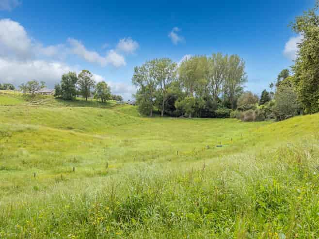 2 Pine Road, Lichfield