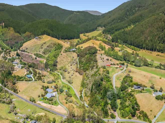 Lot 2, 58 Macs Road, Hira