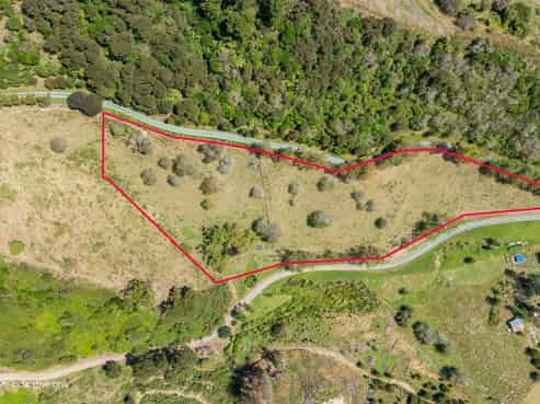 Lot 2, 58 Macs Road, Hira