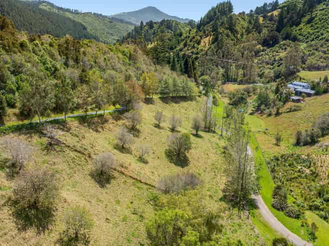 Lot 2, 58 Macs Road, Hira