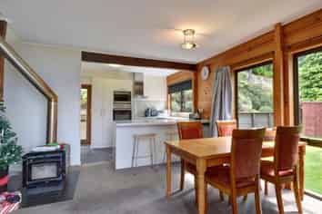 15 Lochy Rd, Fernhill