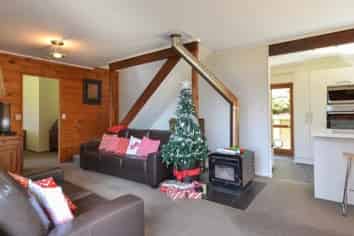 15 Lochy Rd, Fernhill